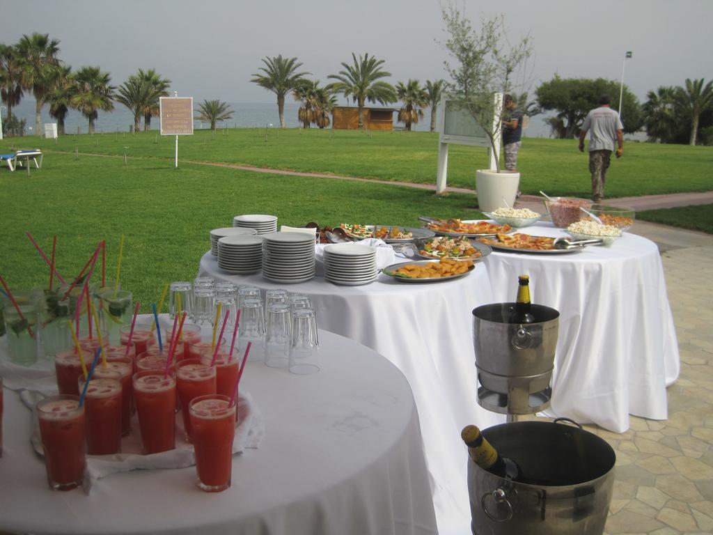 Polyxenia Isaak Luxury Villas And Apartments Protaras Bagian luar foto