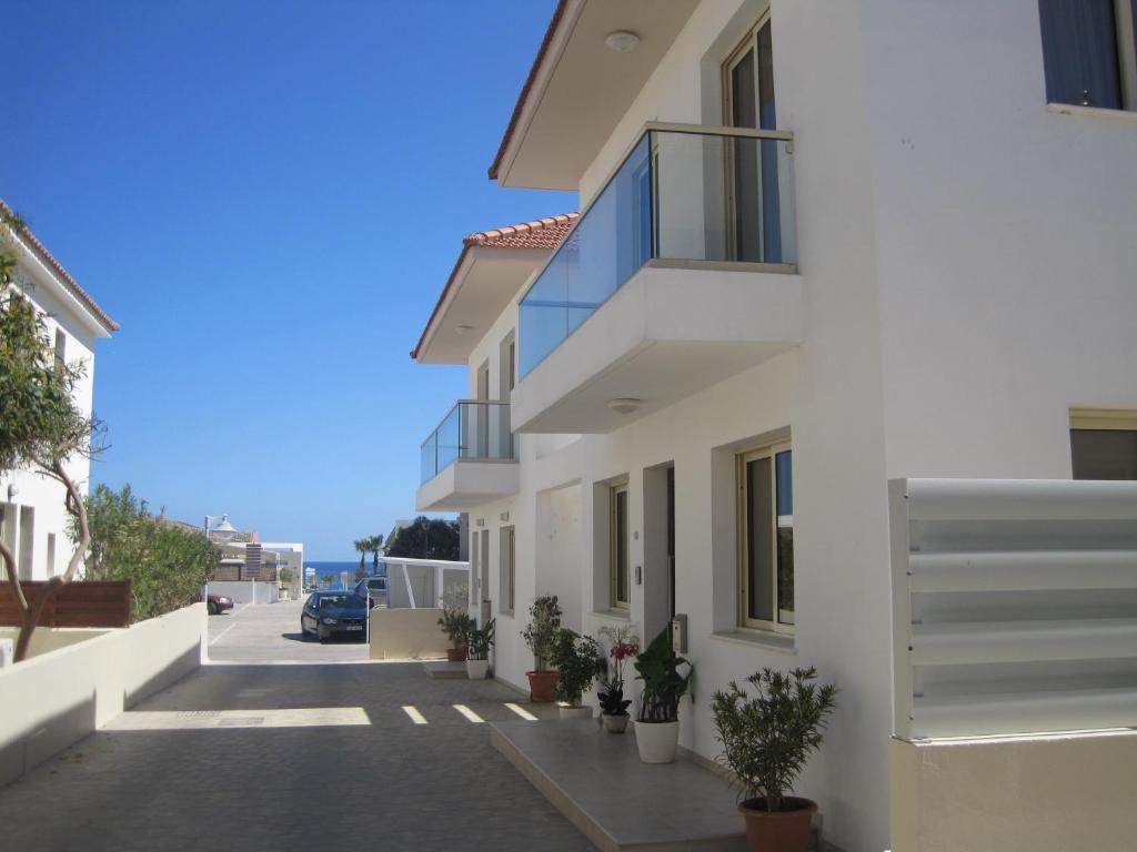 Polyxenia Isaak Luxury Villas And Apartments Protaras Ruang foto